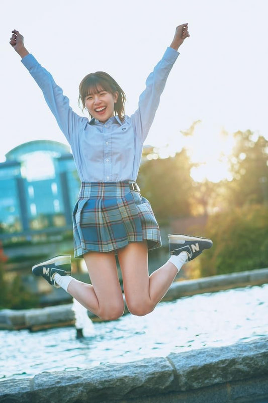 Hinatazaka46 Matsuda Konoka 1st Photobook "Furimuite"