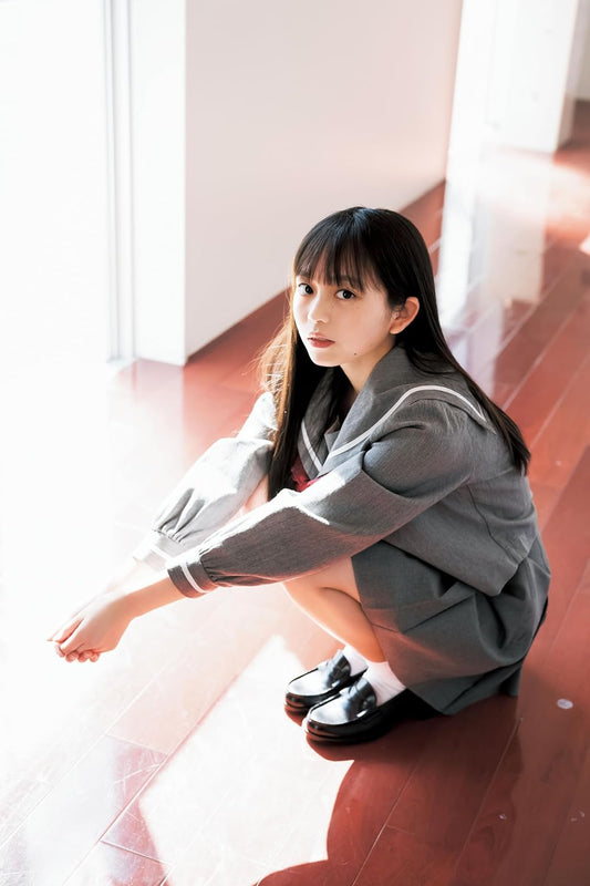 蓬莱舞1st写真集『あいまい』