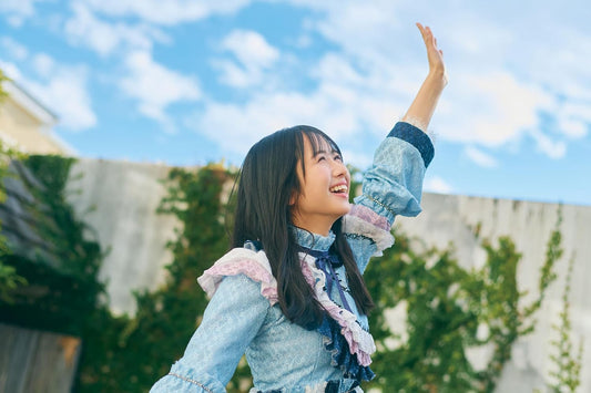 日向坂46・上村ひなの「へんてこスイッチ」寫真集