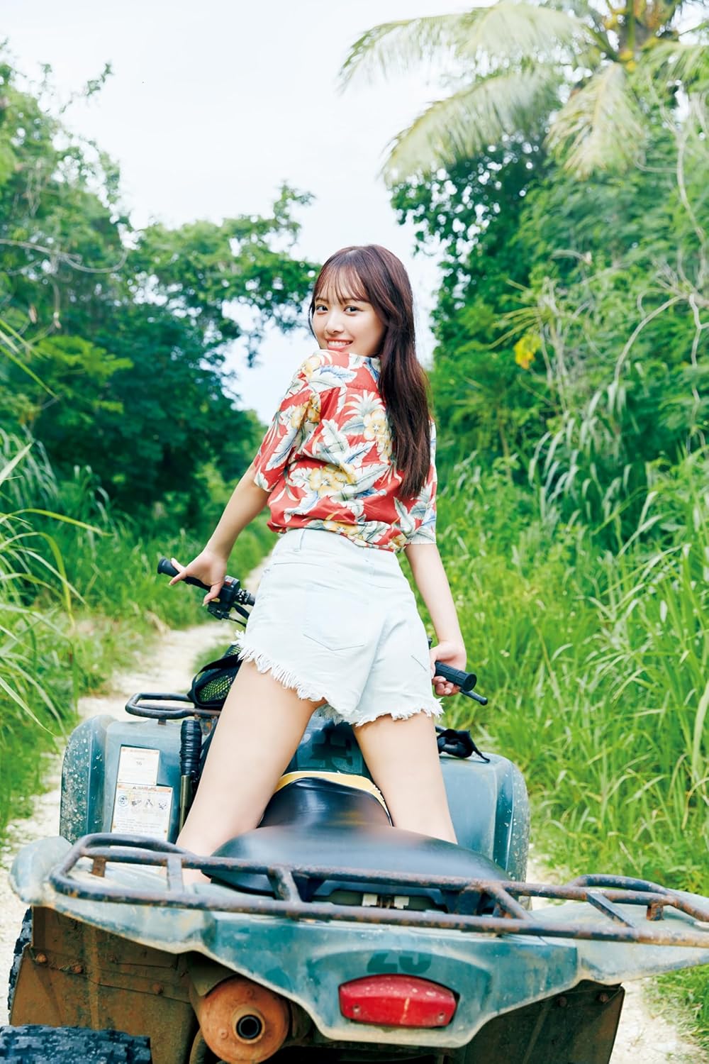 Hinatazaka46 Hamagi Yuru 1st photo album "もしも"