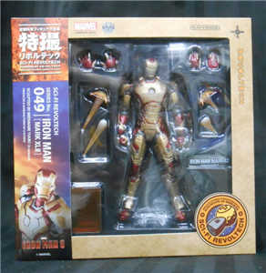 Sci-Fi Revoltech series 049 - Iron man Mark 42 特撮 NR-209