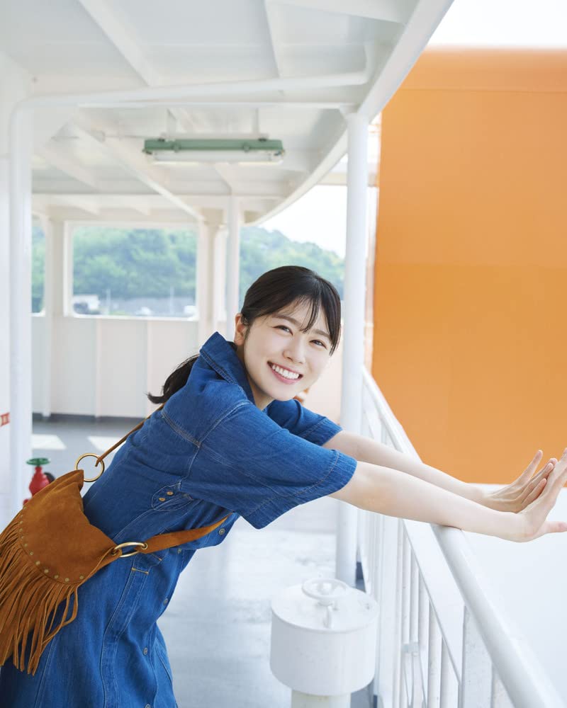 丹生明里1st 寫真集『やさしい関係』