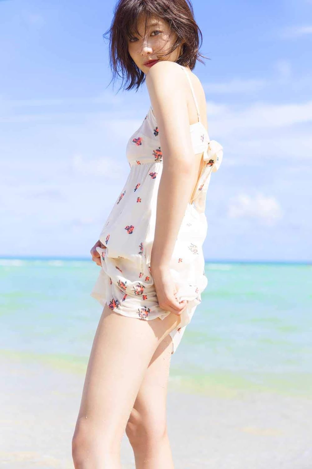 渡邉理佐 1st寫真集 無口