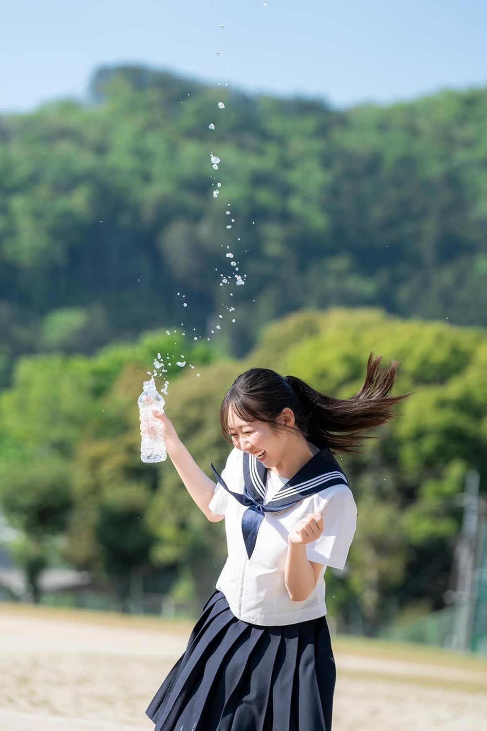 STU48 内海里音 1st 寫真集