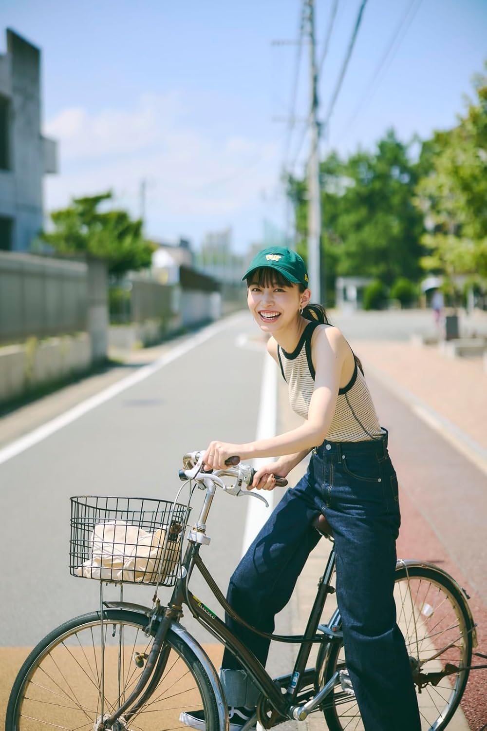 井桁弘恵 寫真集　つかのま