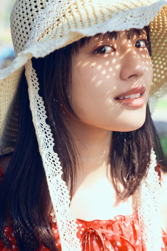 上坂樹里1st写真集  (書名未定）