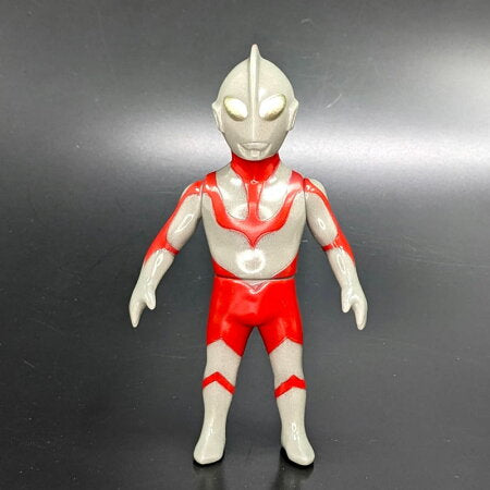 Arktz x MAX TOY 限定 Shin Ultraman sofubi 蓄光version 搪膠